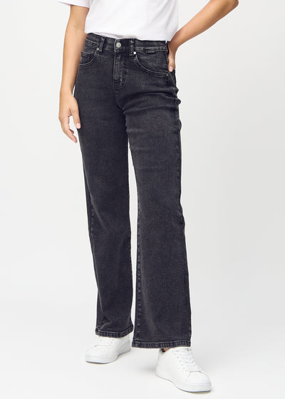 Dark grey denim loose jeans, model name Shadows, which has a loose fit with plenty of width in the legs, seen from the front.